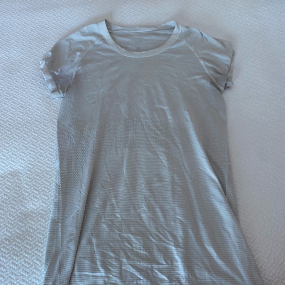 Lululemon Swiftly Tech short sleeve top